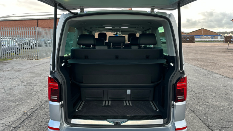 Volkswagen Caravelle 2.0 TDI Executive 199 5dr DSG Diesel Estate